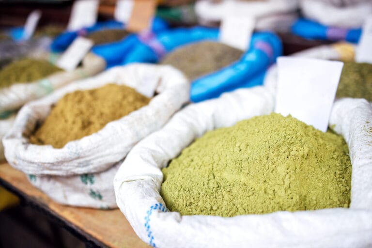Kratom vs Kava: How the Two Botanicals Differ